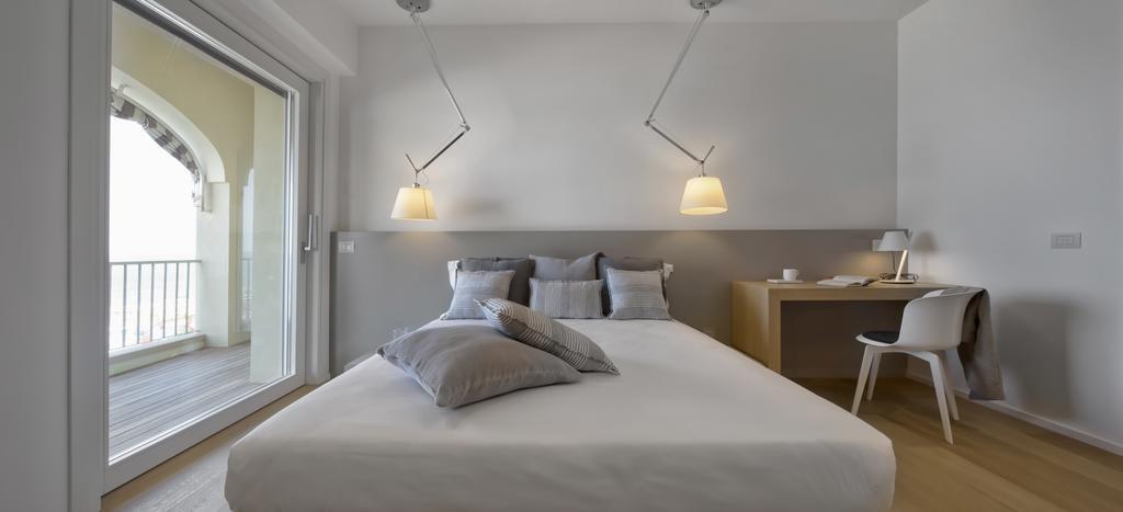 Luxury Suites Collection - Milano 33 Riccione Kültér fotó